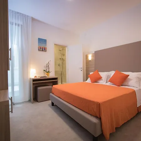 Simi Lan Otel Lignano Sabbiadoro