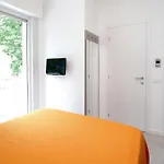 Szálloda Simi Lan