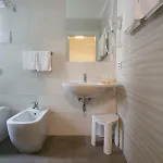西米兰酒店