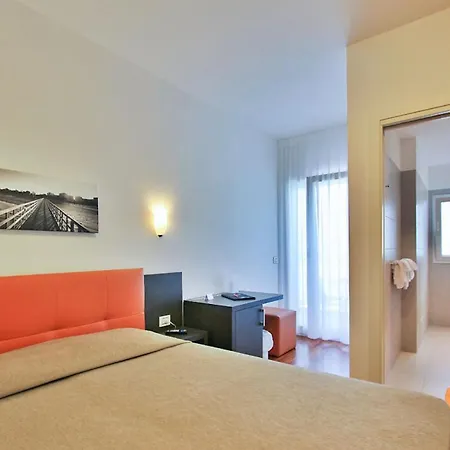 Hotel Simi Lan