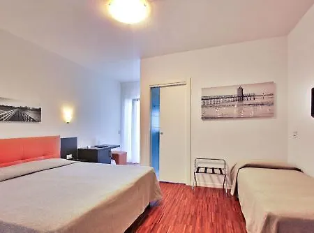 酒店 西米兰酒店 利尼亚诺萨比亚多罗