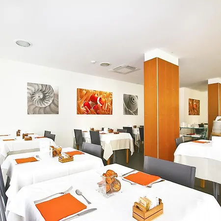 Hotel Simi Lan
