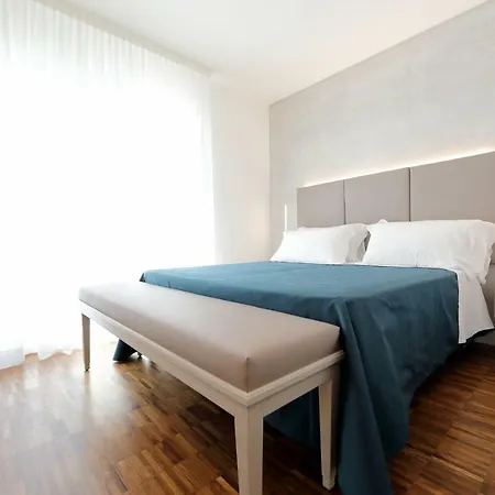 Simi Lan Hotel